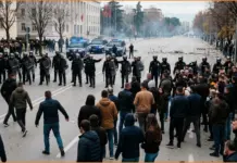 Αλβανία: Πρόστιμα για παραμονή σε συγκεντρώσεις όπου ξεσπά βία