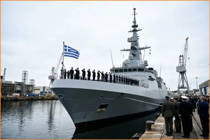 «Νέαρχος»: Τα όπλα, η εκπαίδευση και η πορεία προς τον ελληνικό στόλο
