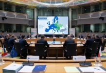 Νέες δικλίδες για τη διεύρυνση της ΕΕ προτείνει η Κομισιόν