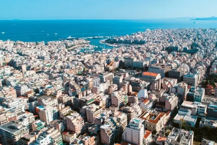 ΑΑΔΕ: Στο στόχαστρο τα αδήλωτα εισοδήματα από Airbnb – 105 εκατ. ευρώ αποκαλύφθηκαν από διασταυρώσεις