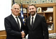 Αποστολάκης στο ΠΑΣΟΚ: Άλλαξε λιμάνι