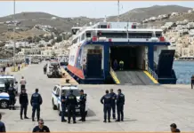Το «EuroChampion Jet 2» συνεχίζει προς Πειραιά μετά από φωτιά σε όχημα