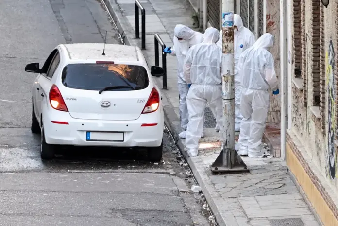 Έκρηξη στον Κολωνό: Εξετάζεται το ενδεχόμενο παγιδευμένων ναρκωτικών