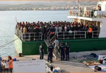196 άνθρωποι διασώθηκαν σε τρία περιστατικά νότια της Χρυσής