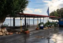 Καστρί και Κερατόκαμπος: Αγωνία για τη διάβρωση και το μέλλον των τοπικών επιχειρήσεων