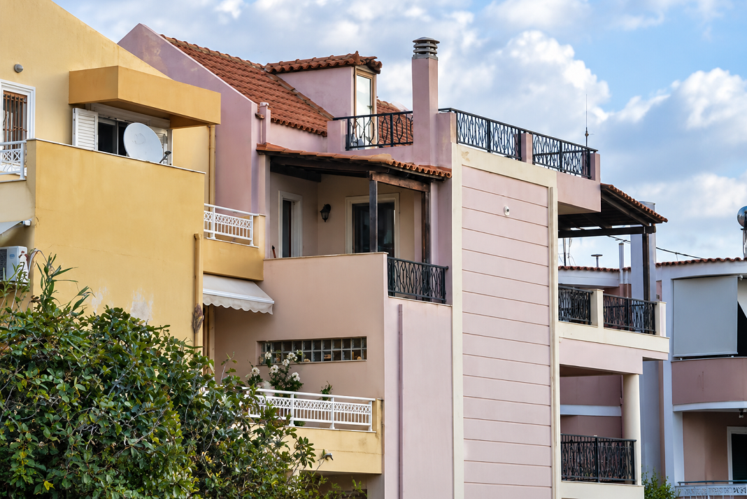 lavrio maxairose ti proin