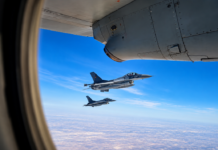 Μαζική επίθεση με drones στη Μόσχα – Ένας νεκρός και ζημιές σε κατοικίες