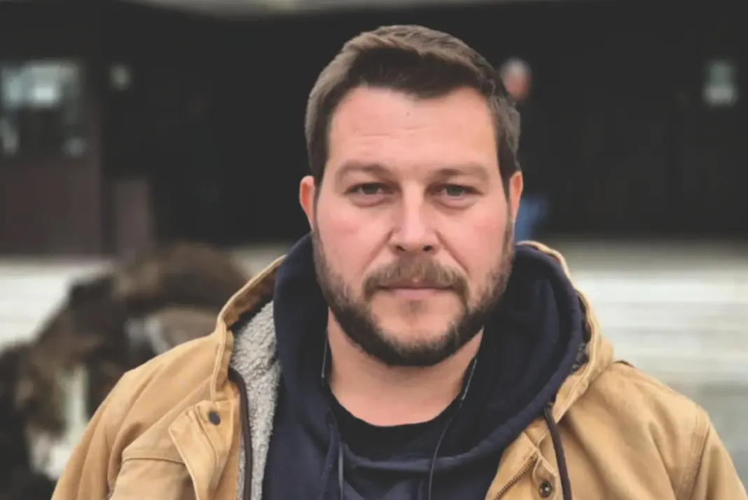 Θωμάς Μόσχος: «Με προσέγγισαν ΝΔ και ΠΑΣΟΚ – Διάλεξα τον Τσίπρα γιατί δεν θα συγκυβερνήσει με τη ΝΔ»