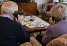 Τηλεφωνικές απάτες: Πώς τα κυκλώματα παγιδεύουν τα θύματά τους – Η υπόθεση με τους 38 τόνους χρυσού