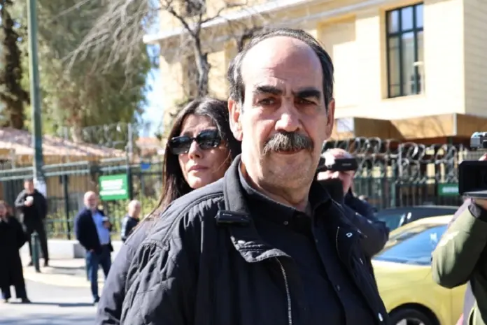 Στον Ευαγγελισμό με προκάρδιο άλγος ο «Φραπές», αναβλήθηκε για τον Ιούνιο του 2027 η δίκη του για απείθεια
